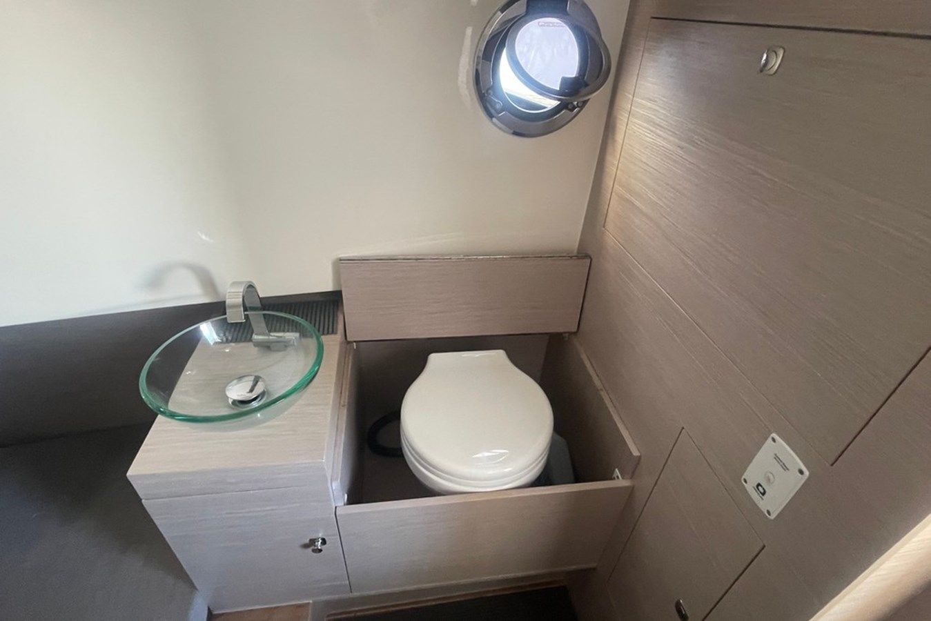 Продажа яхты SCANNER ENVY 950