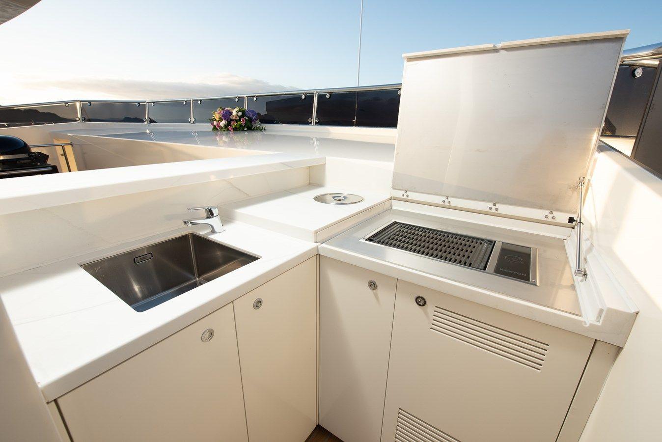 the best price on Nyla