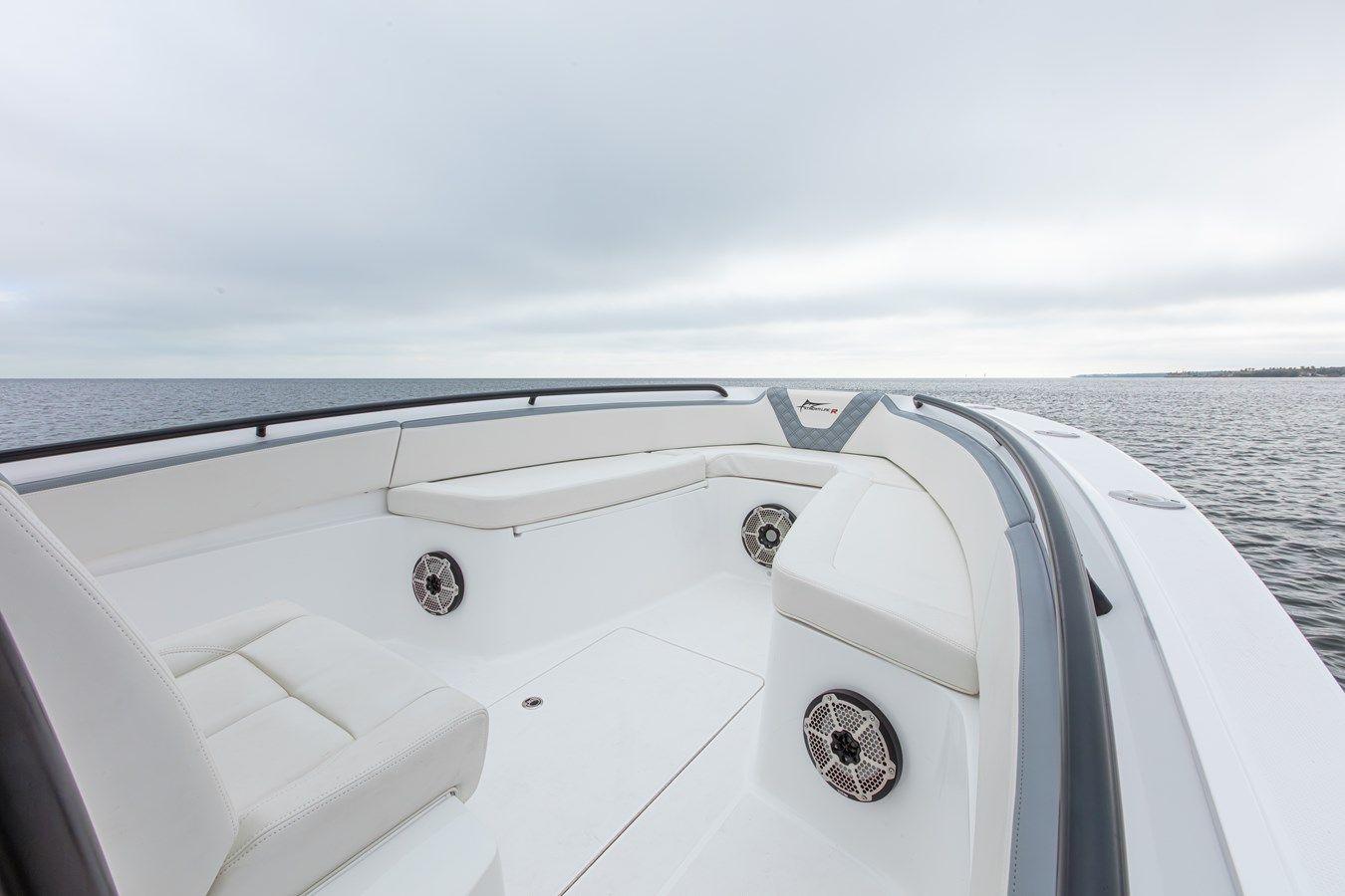 Buy a Streamline 26 CC 26 at Shestakov Yacht Sales