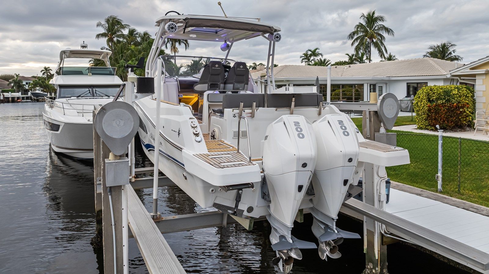 Buy a yacht Jeanneau Leader 9.0 WA Leader 9.0 WA