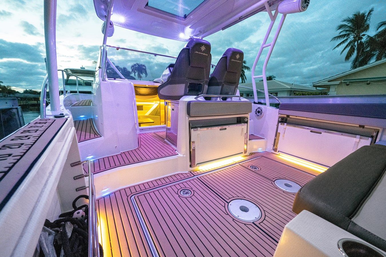best yacht sales deals Jeanneau Leader 9.0 WA 29
