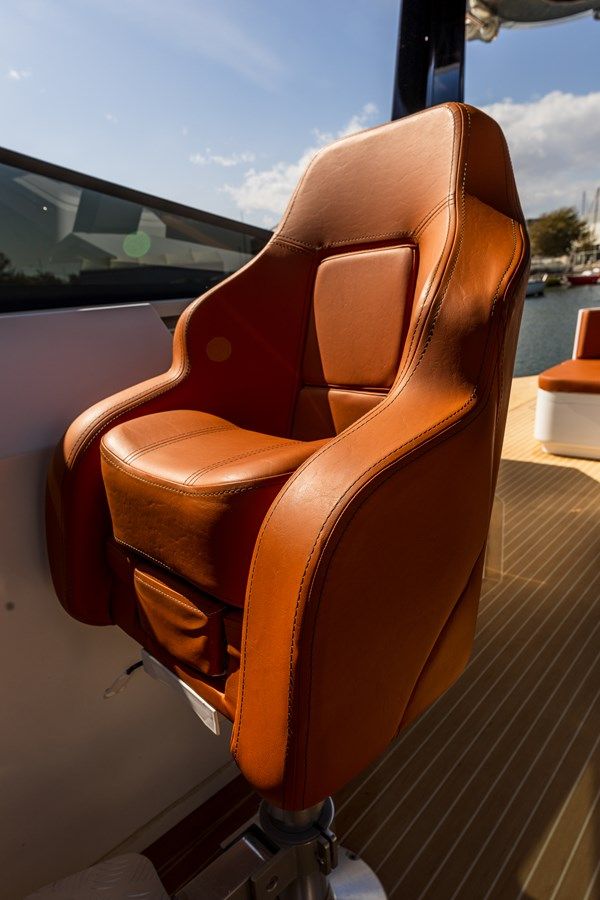 Лучшая цена на Dr. No