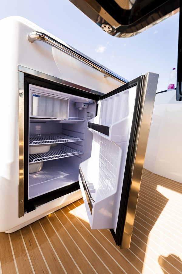 Лучшая цена на Dr. No 2025