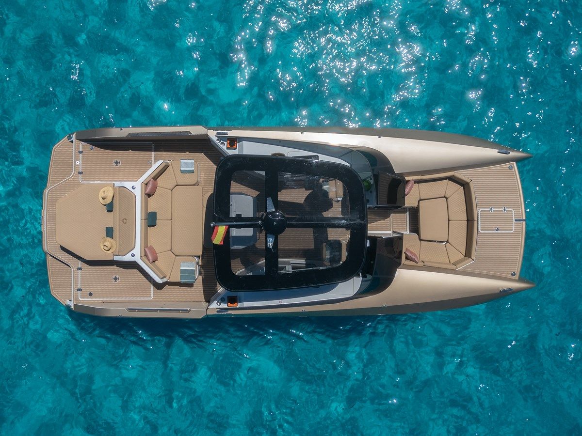 Moneypenny - HUTTER YACHTS