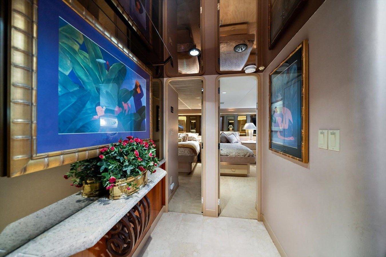 Продажа яхты Think B.I.G - WESTPORT