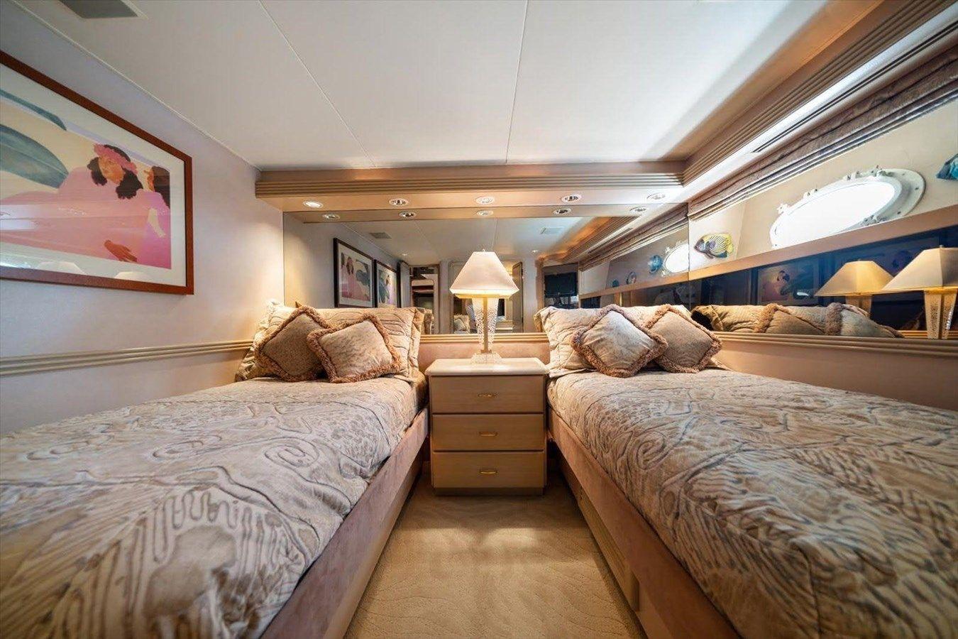 Продажа яхты Think B.I.G - WESTPORT