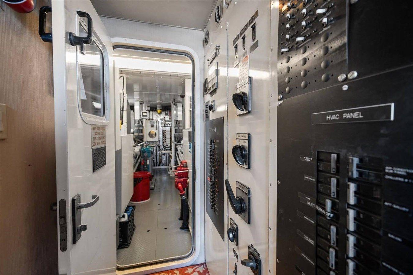 Лучшие предложения покупки яхты Think B.I.G 1995