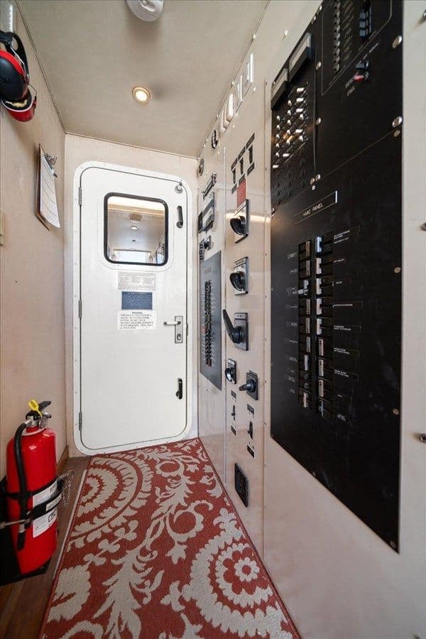 Продажа яхты Think B.I.G 106