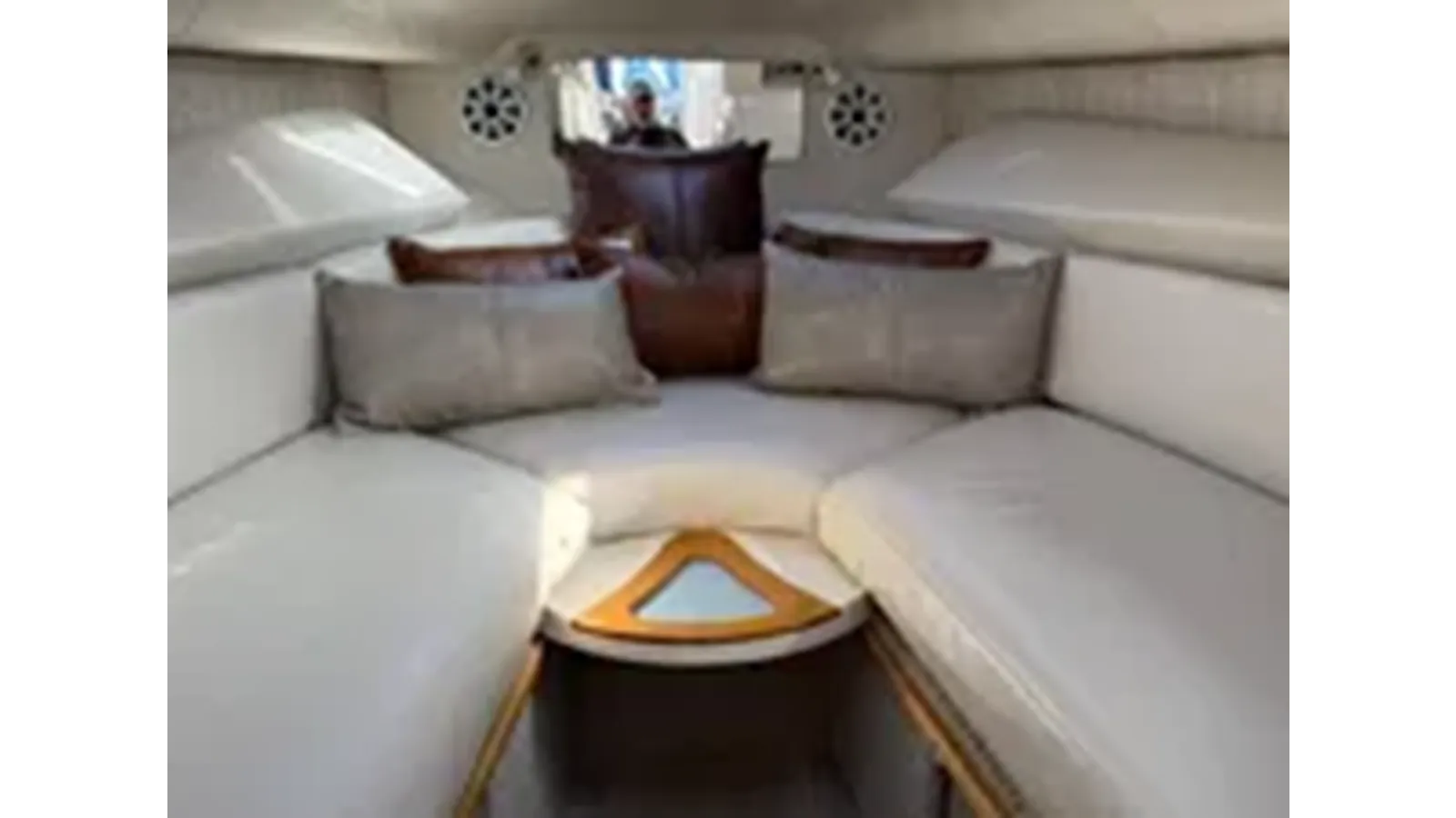 Buy a Sea Ray 270 Sundancer - SEA RAY at Shestakov Yacht Sales