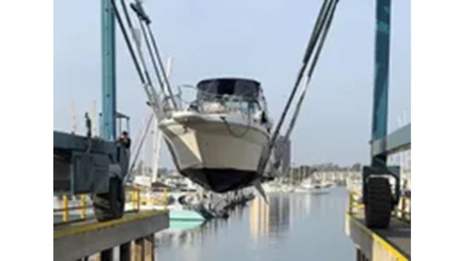 best yacht sales deals Sea Ray 270 Sundancer