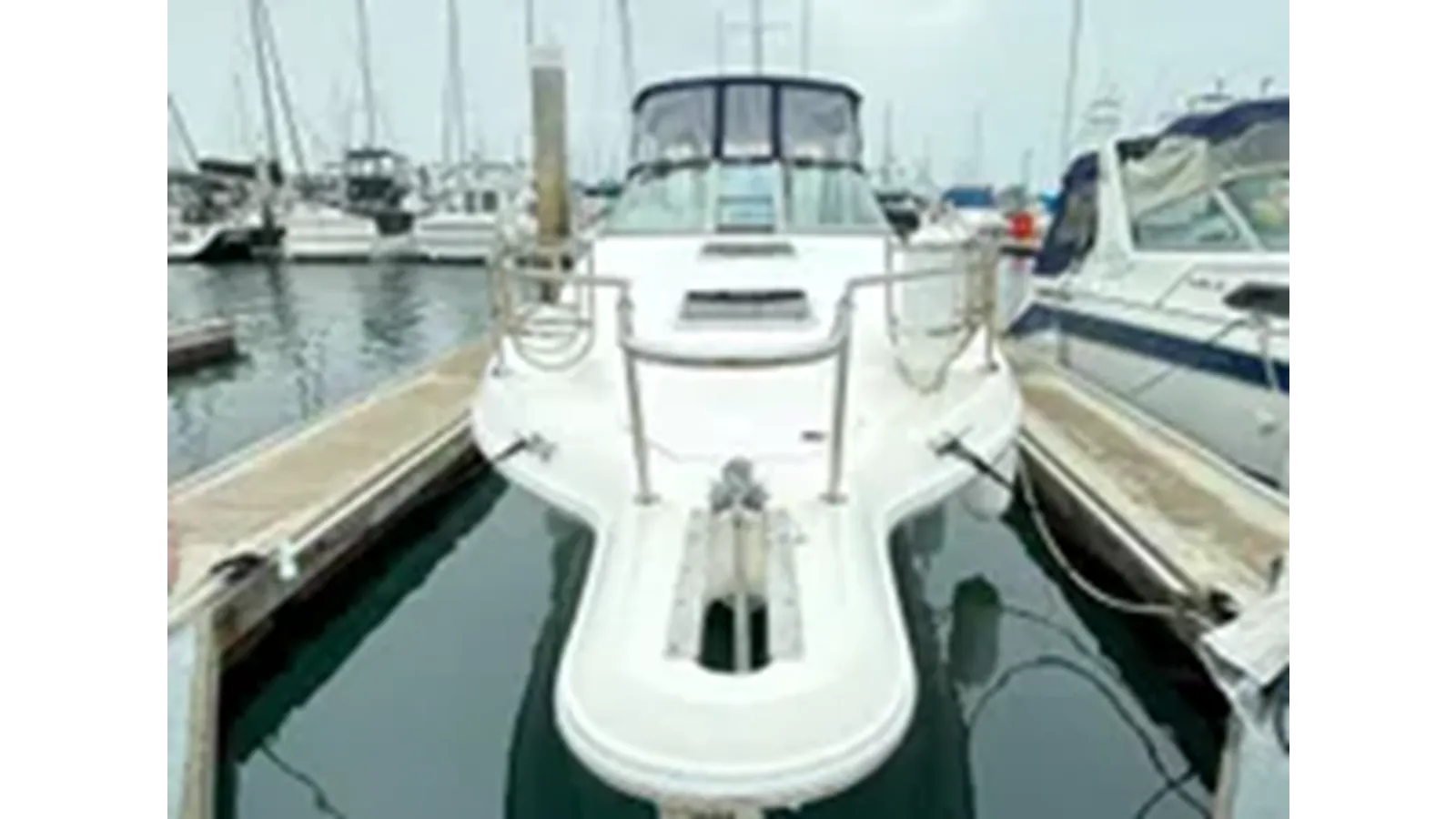 Buy a Sea Ray 270 Sundancer at Shestakov Yacht Sales