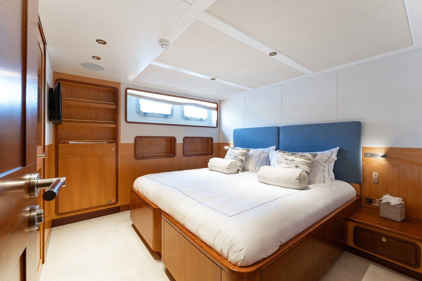 Купить яхту Synthesis 66 139 в Shestakov Yacht Sales