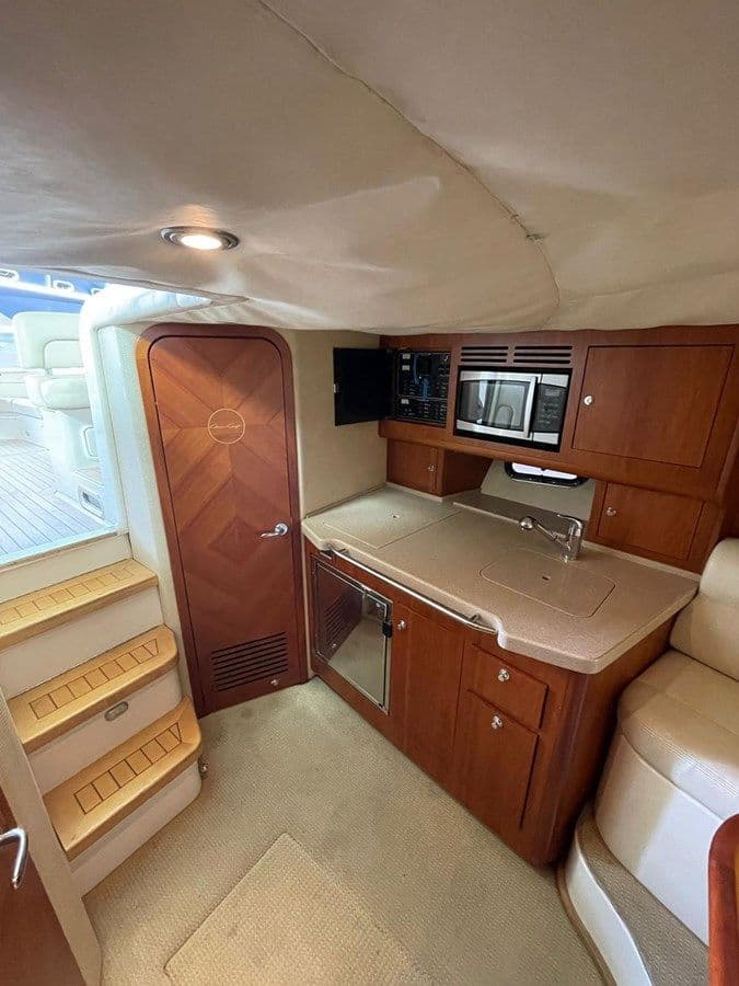 Buy a yacht Porter 2008