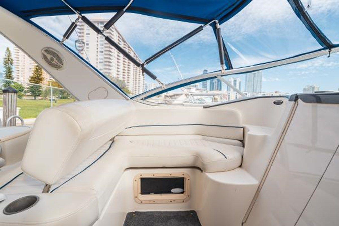 best yacht sales deals Bayliner 285