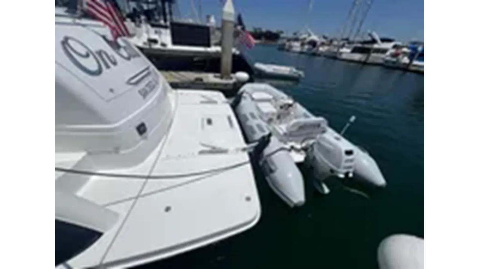 Купить яхту 2005 Formula 40 Cruiser 41 в Shestakov Yacht Sales