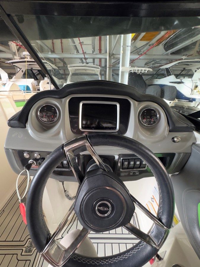 best yacht sales deals Chaparral Vortex 2430