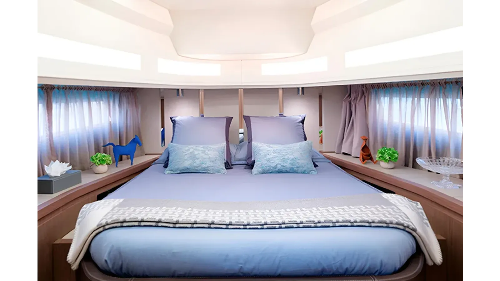 Montenegrina - INVICTUS price