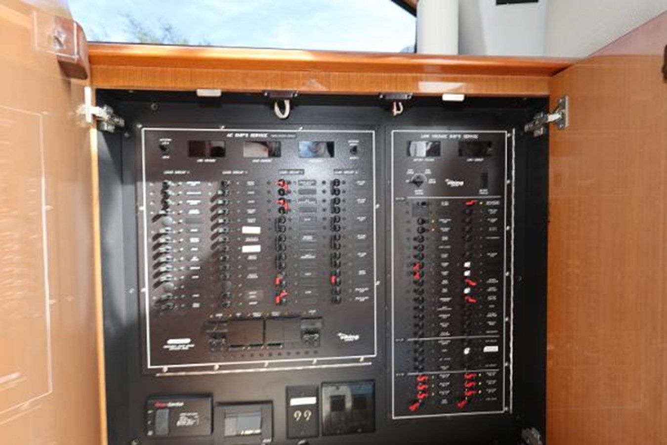 Продажа яхты -