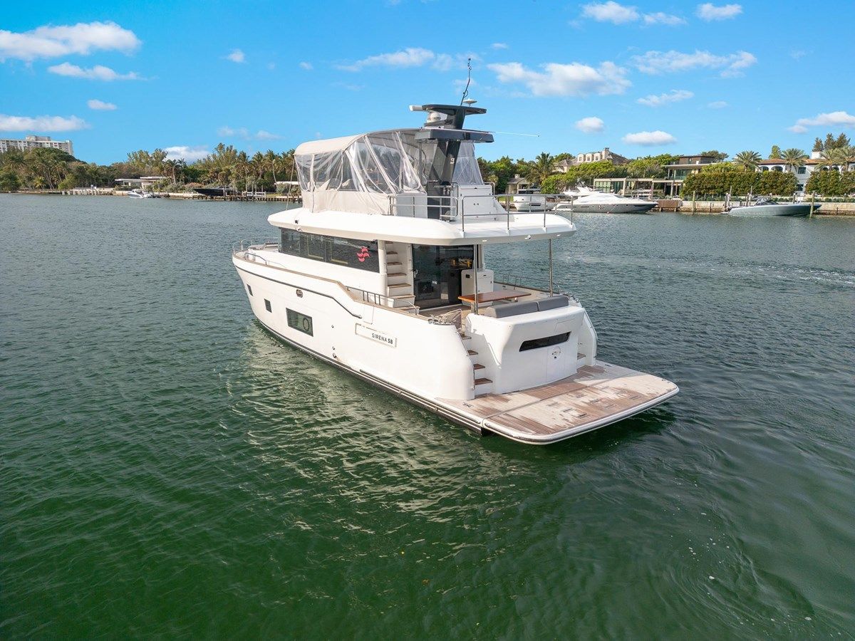 best yacht sales deals 2023 Sirena 58 61