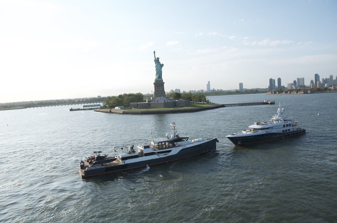 Купить яхту GENE MACHINE в Shestakov Yacht Sales