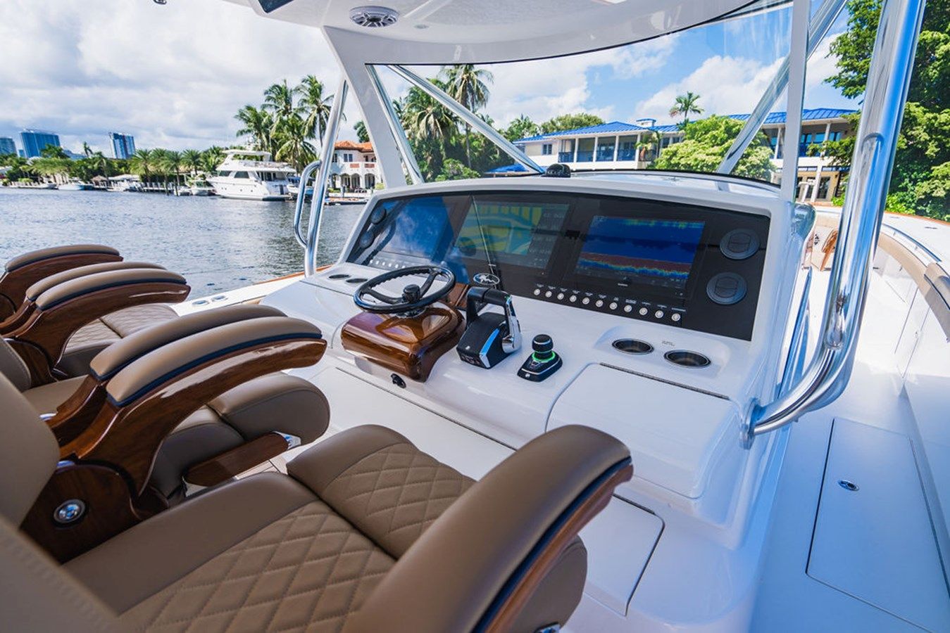 Лучшая цена на OCTOBER SKY 2023