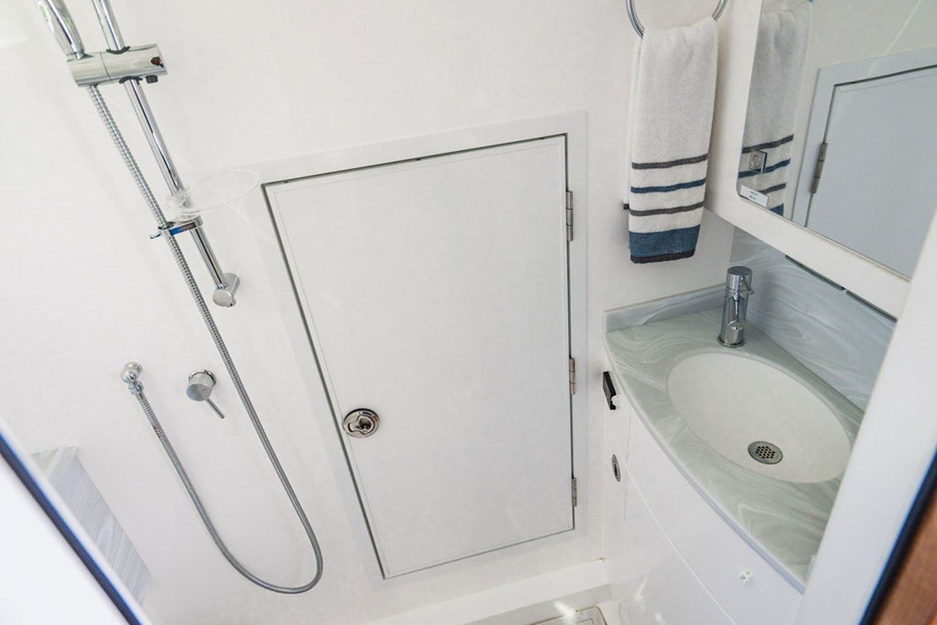 Стоимость яхты OCTOBER SKY