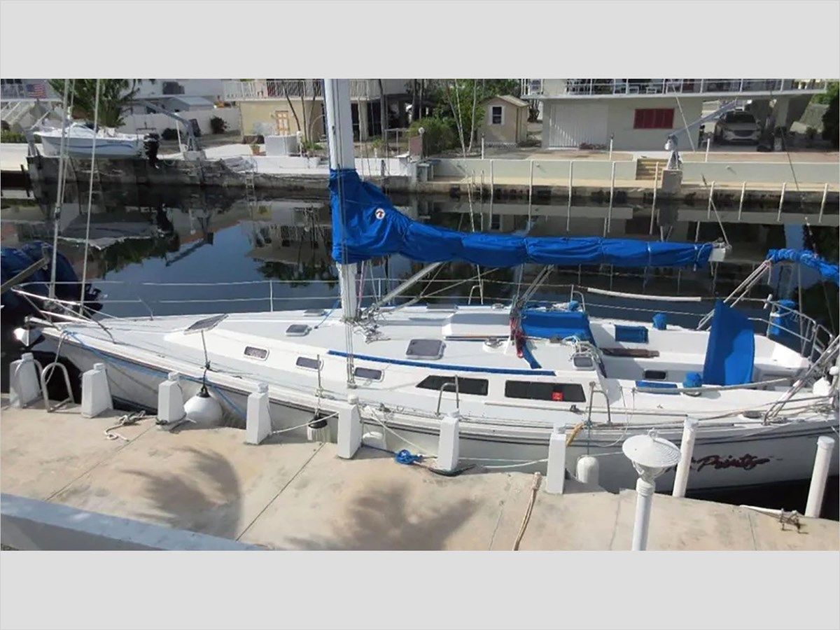 best yacht sales deals 42 CATALINA 1990 42