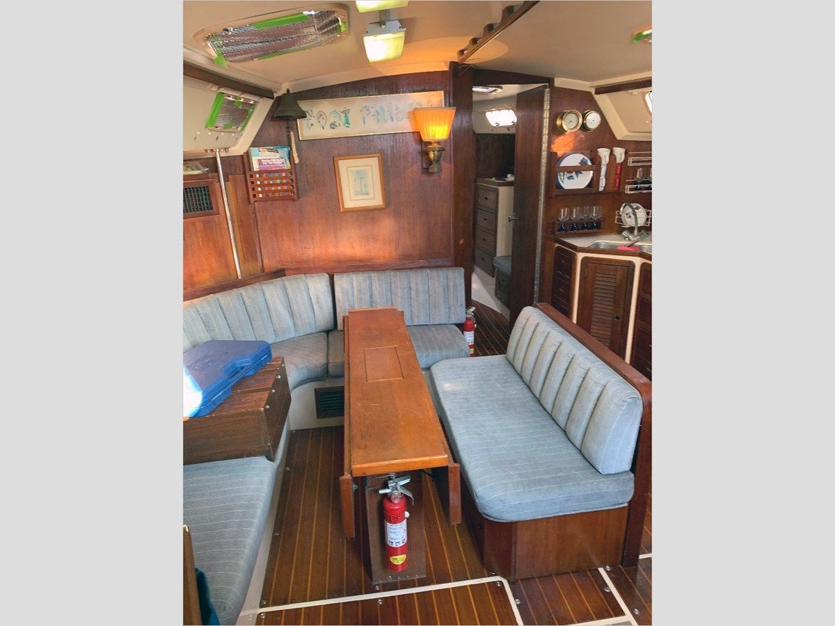 the best price on 42 CATALINA 1990 1990