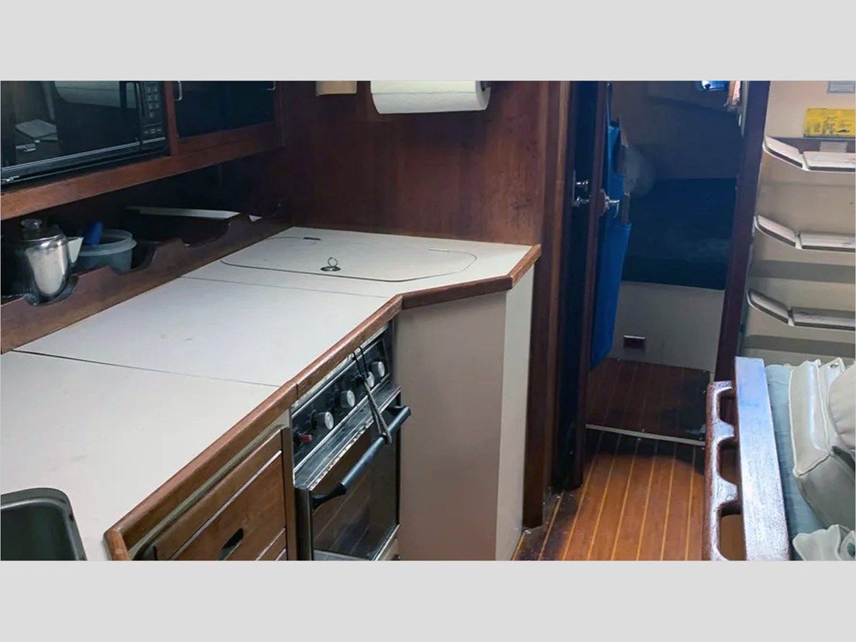 42 CATALINA 1990 - Catalina Yachts yacht sale