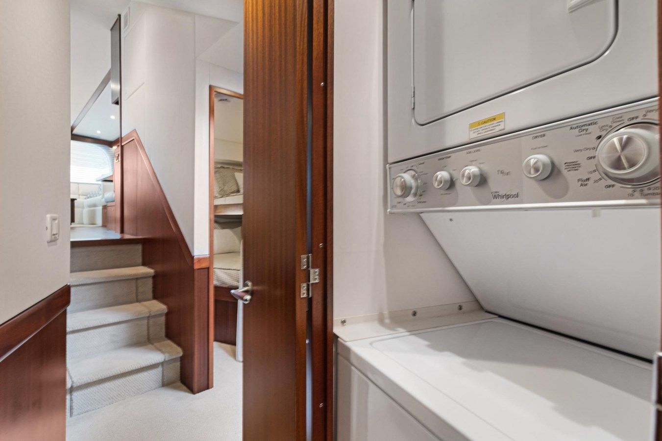 Купить яхту No Name - Hatteras в Shestakov Yacht Sales