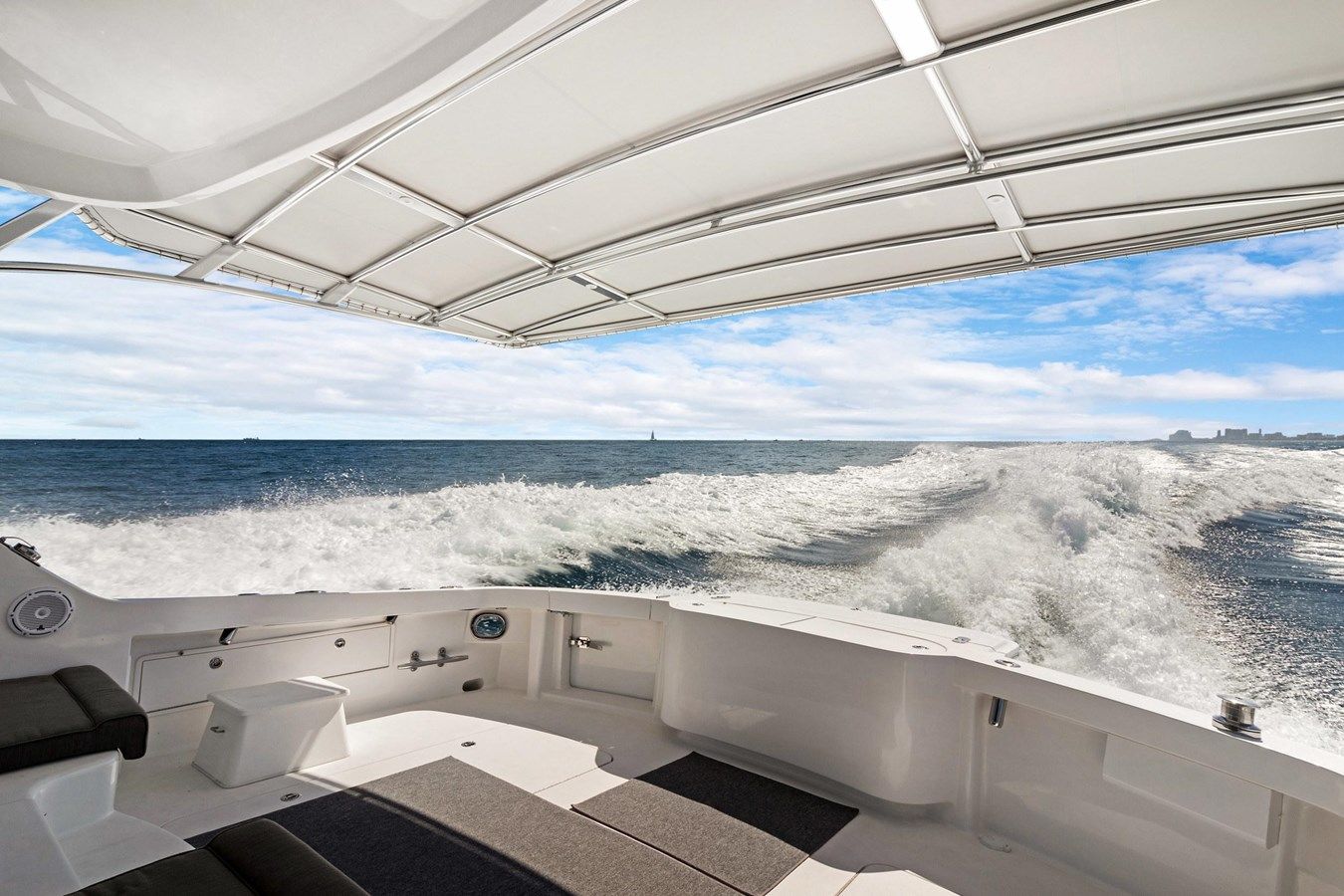 Продажа яхты No Name - Hatteras