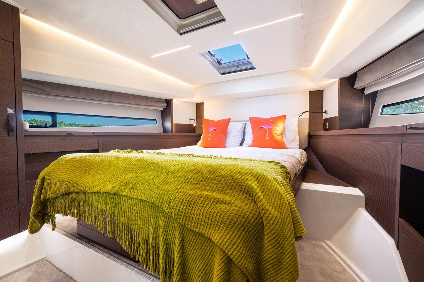 PATRIOT 460 Fly yacht sale