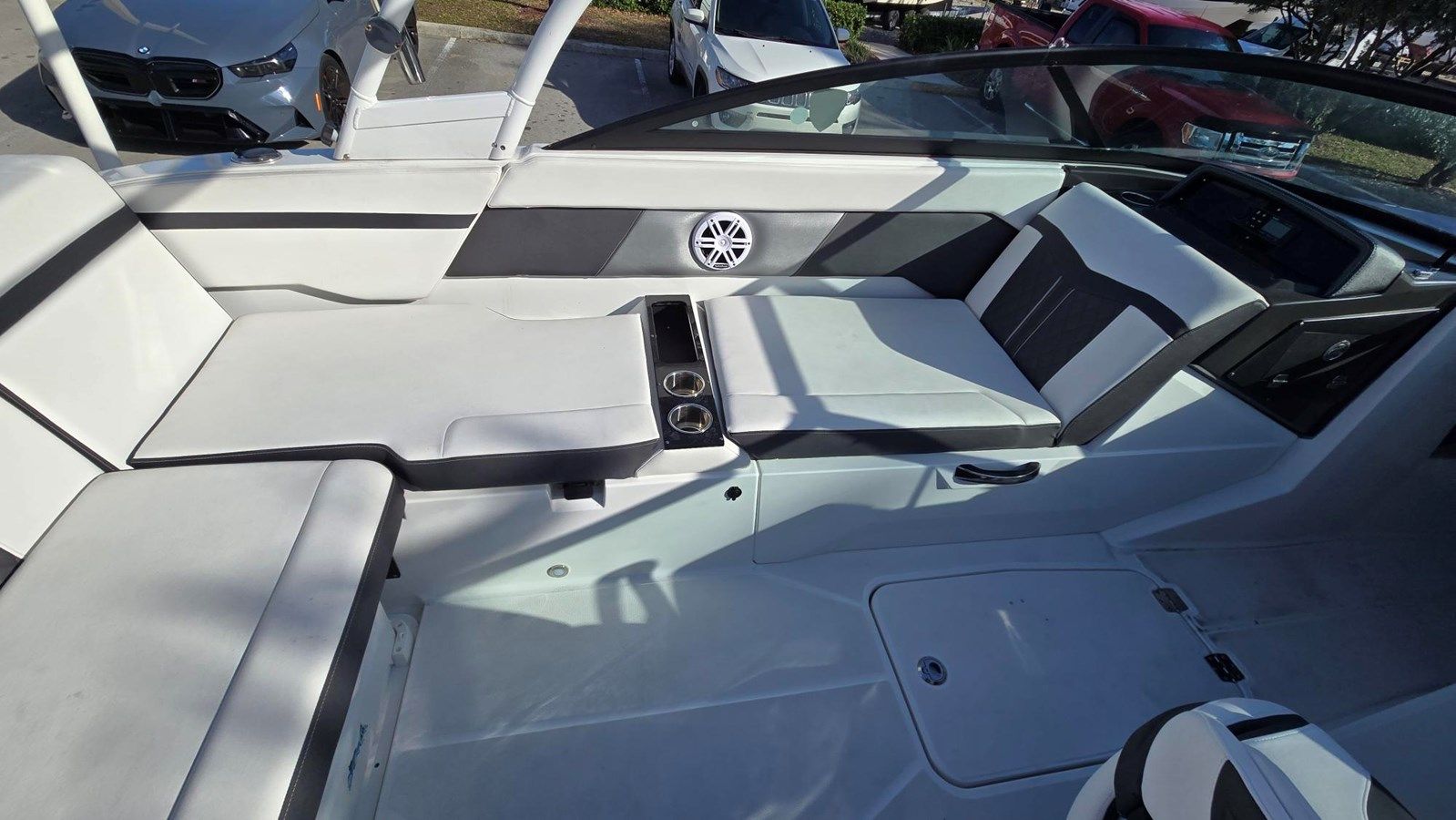 Купить 2023 Monterey M225 M225