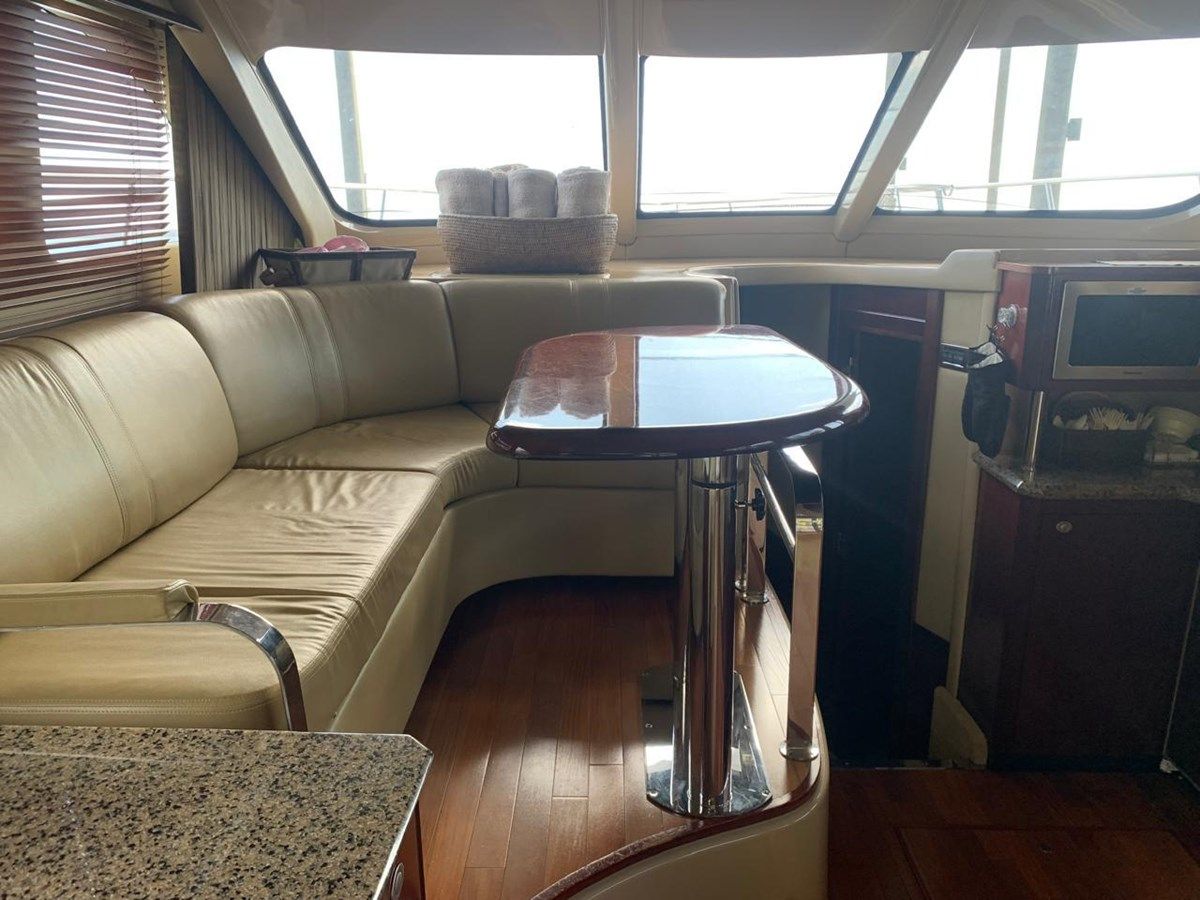 52 Sedan Bridge - SEA RAY yacht sale