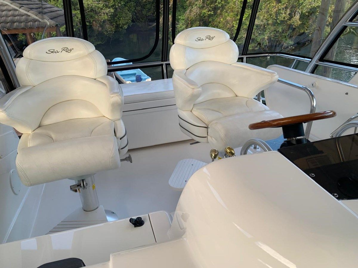 best yacht sales deals 52 Sedan Bridge