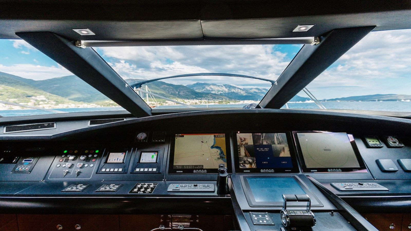 the best price on LADY MURA 95