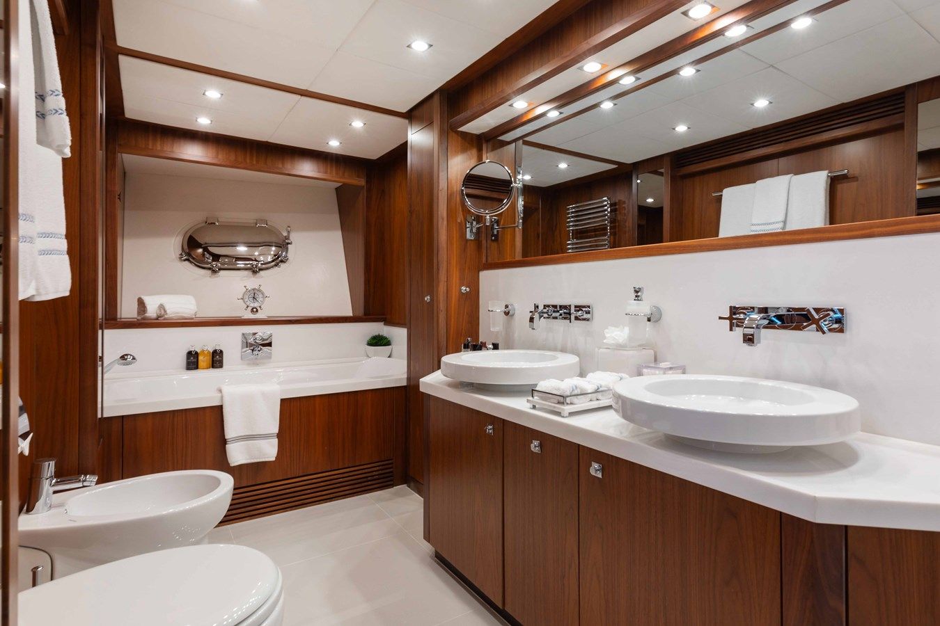 Стоимость яхты ABOUT TIME - Sunseeker