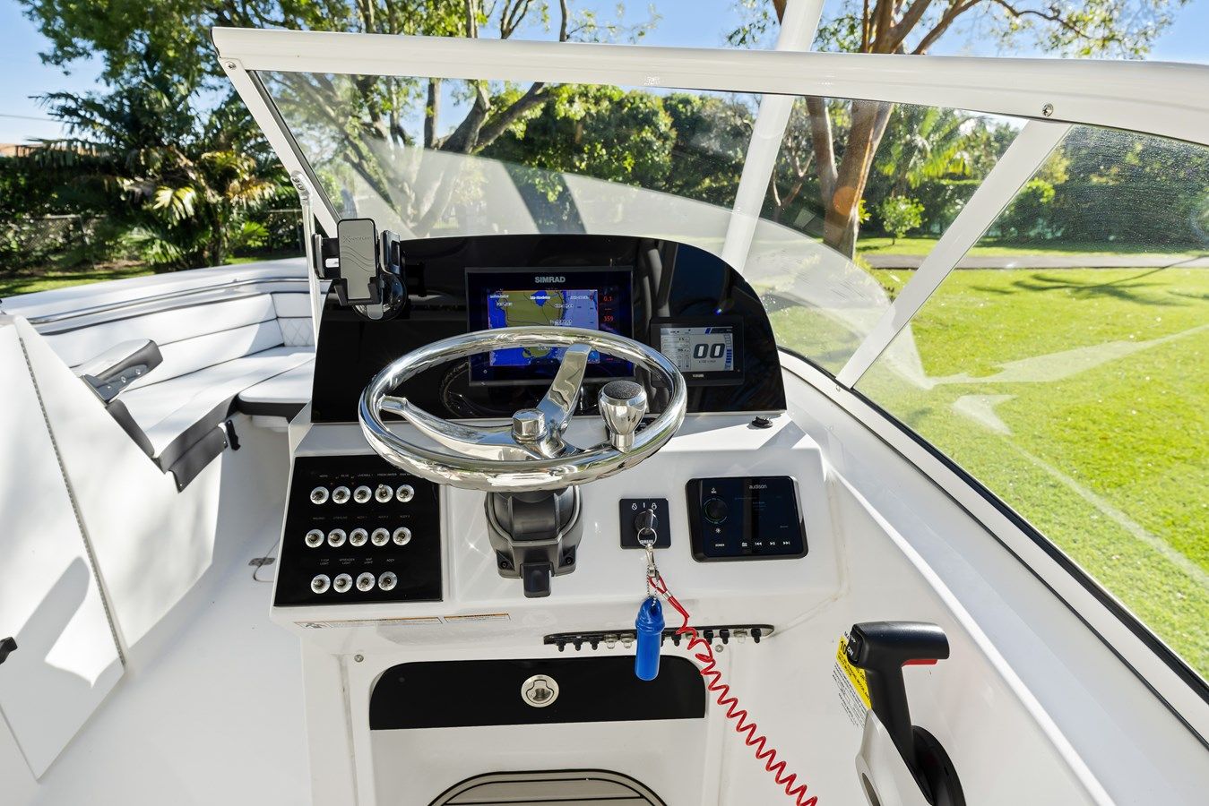 best yacht sales deals Sea Pro 240 Dual Console 240 Dual Console