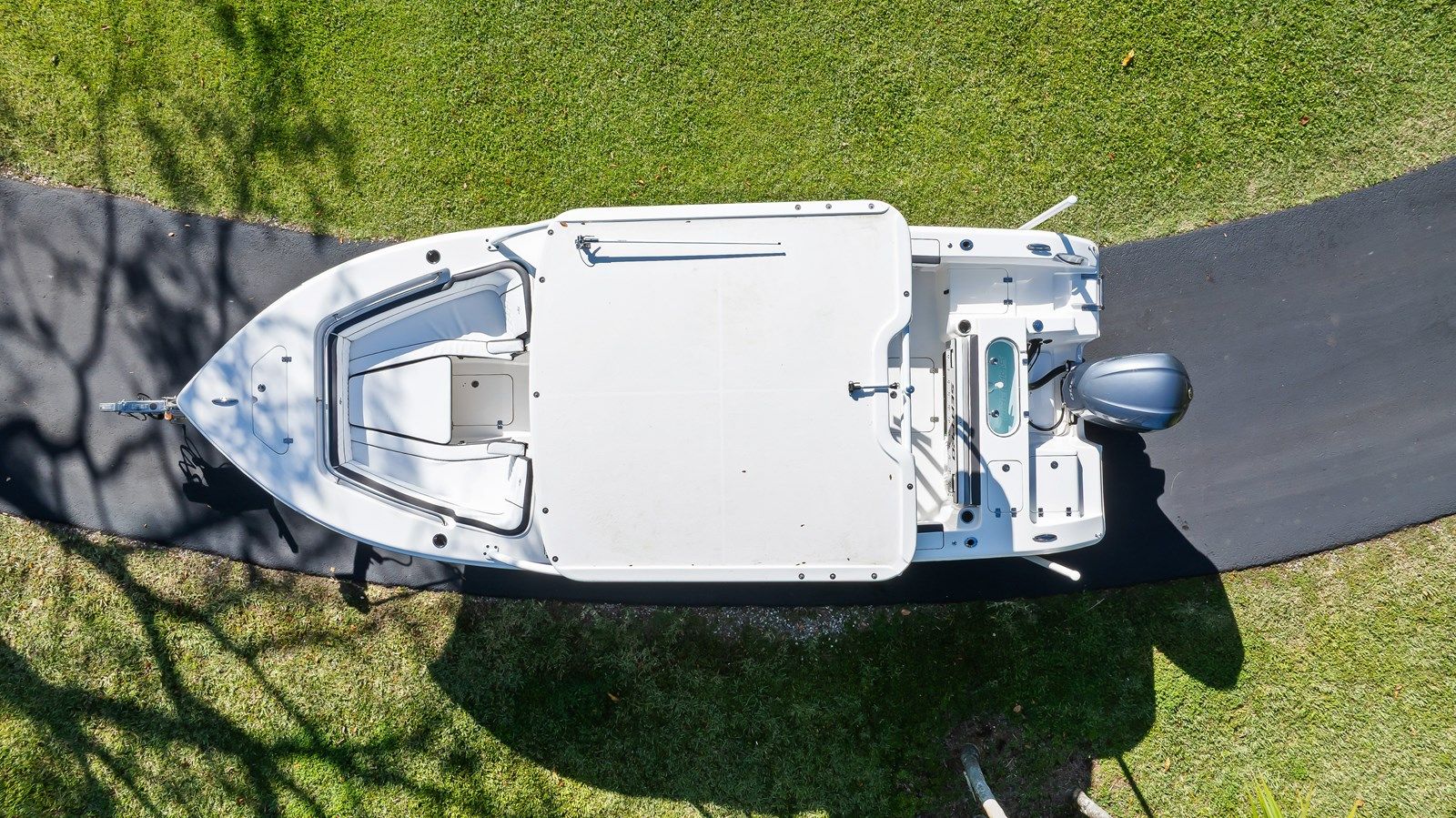 Buy a Sea Pro 240 Dual Console - SEA PRO at Shestakov Yacht Sales