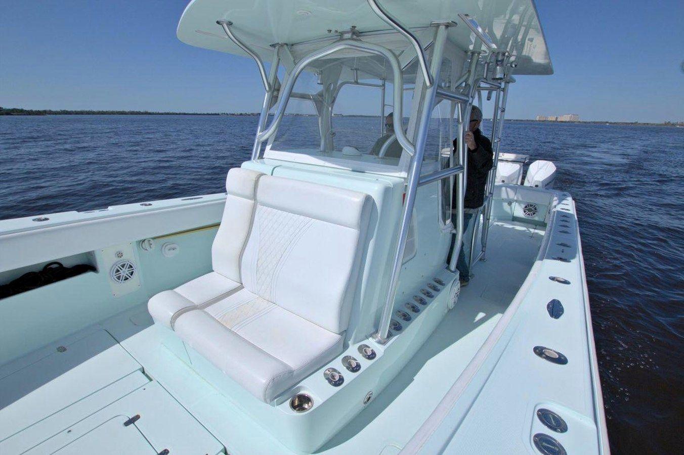 Buy a yacht Game Hunter