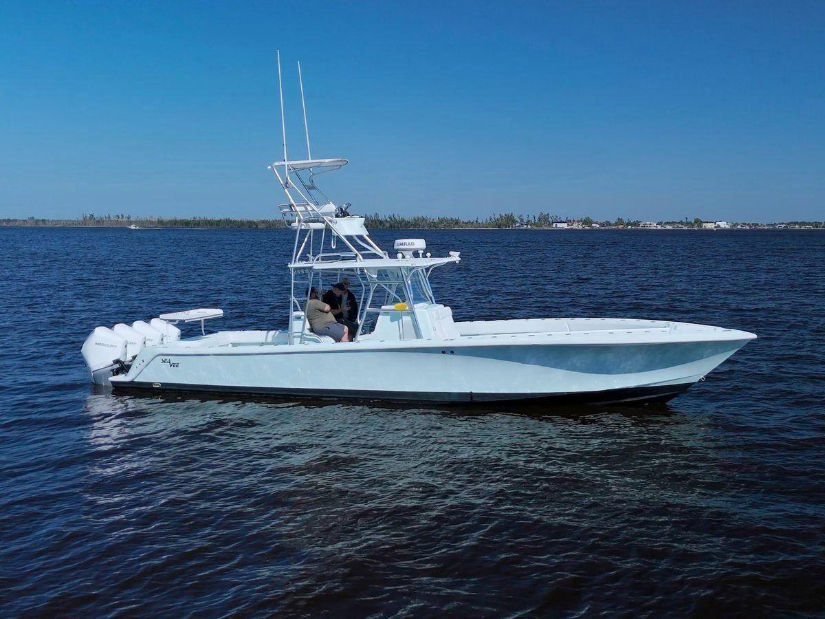 the best price on Game Hunter - SEA VEE