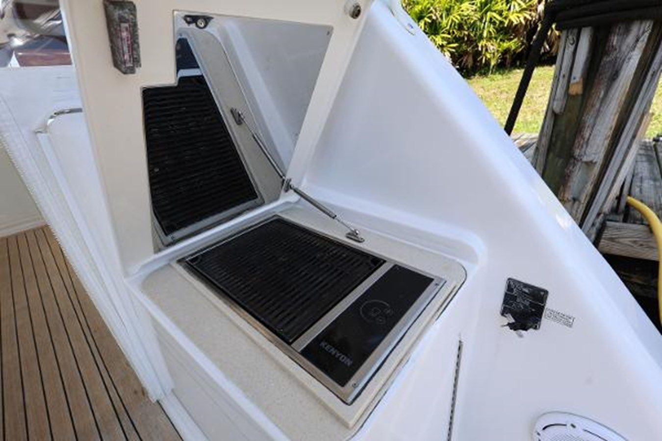 Buy a - - Hatteras at Shestakov Yacht Sales