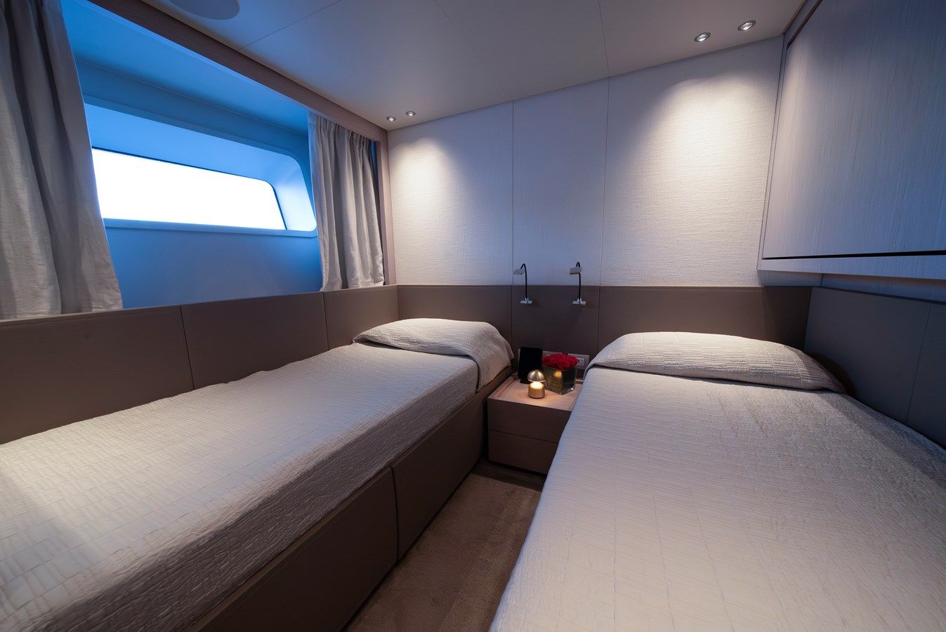 Buy a yacht SD96 2022