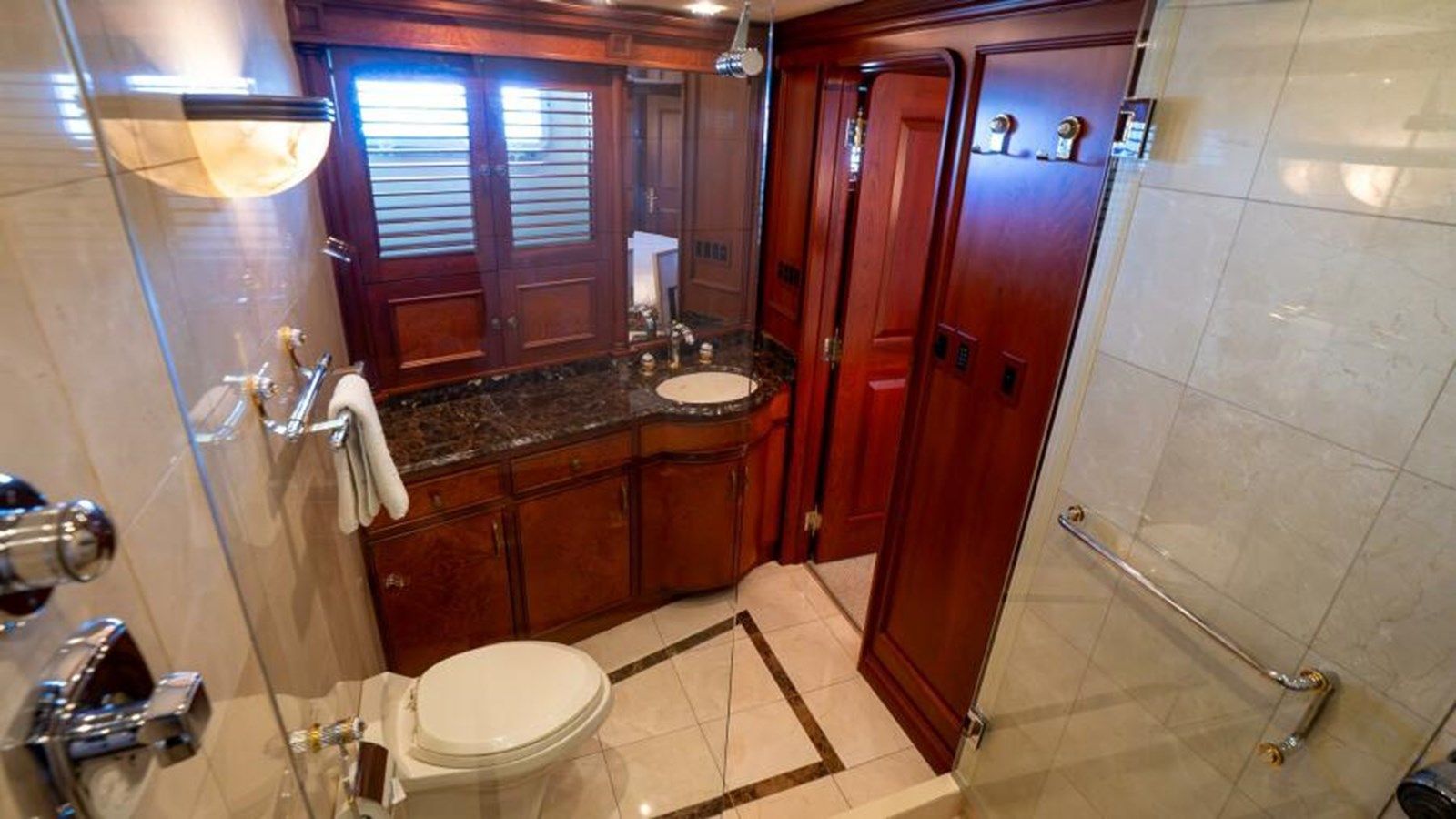 Купить яхту Simaron 1999 в Shestakov Yacht Sales