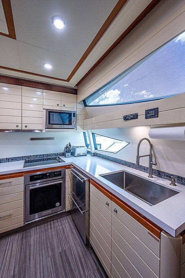 Buy a yacht La Bella Vita