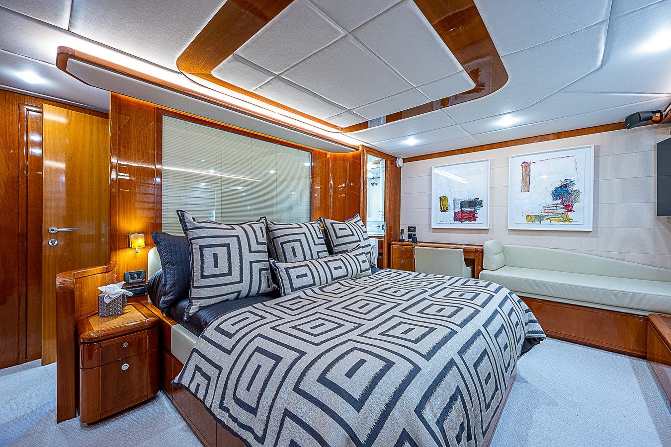 the best price on La Bella Vita 830