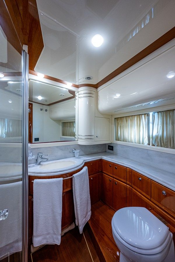 Buy a La Bella Vita 830 at Shestakov Yacht Sales