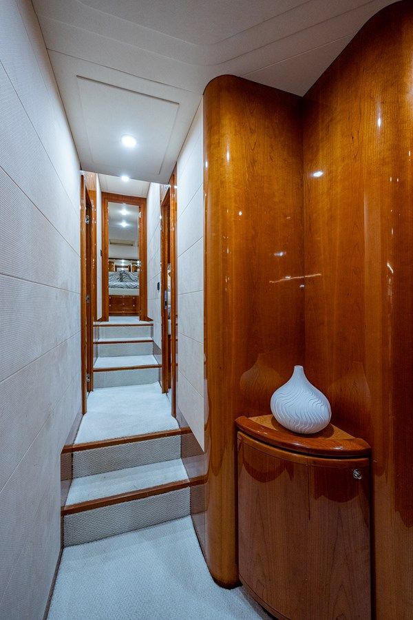 Buy a yacht La Bella Vita 830