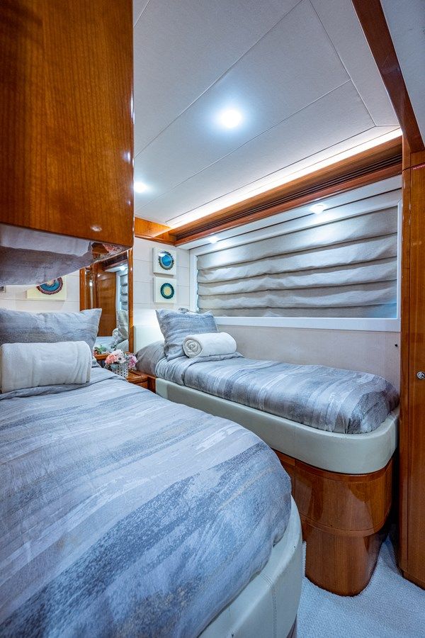 best yacht sales deals La Bella Vita 83