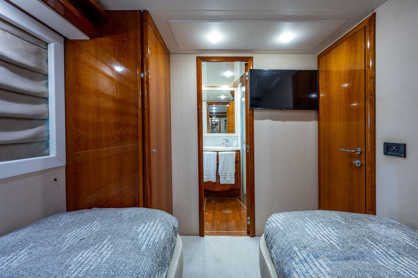 Buy a yacht La Bella Vita 830